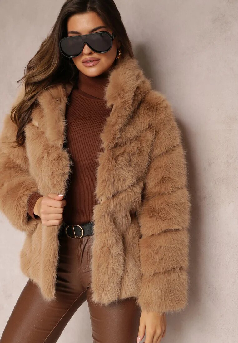 wool fashion Geacă Bej închis cu blană și glugă Haiattas