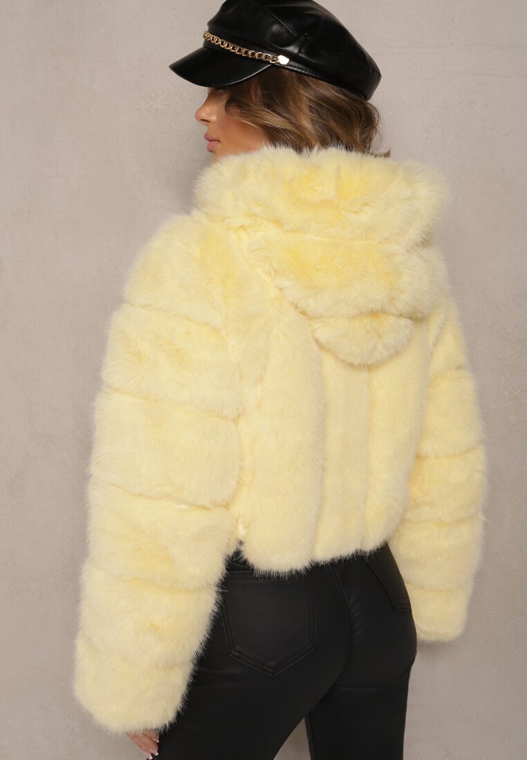 wool fashion Jachetă Galbenă Scurtă din Imitație de Blană cu Cusături Matlasate Kemeriana