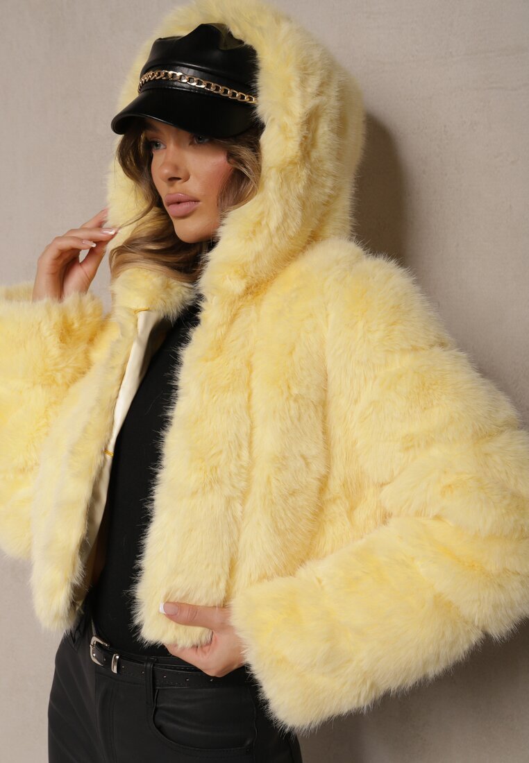 wool fashion Jachetă Galbenă Scurtă din Imitație de Blană cu Cusături Matlasate Kemeriana
