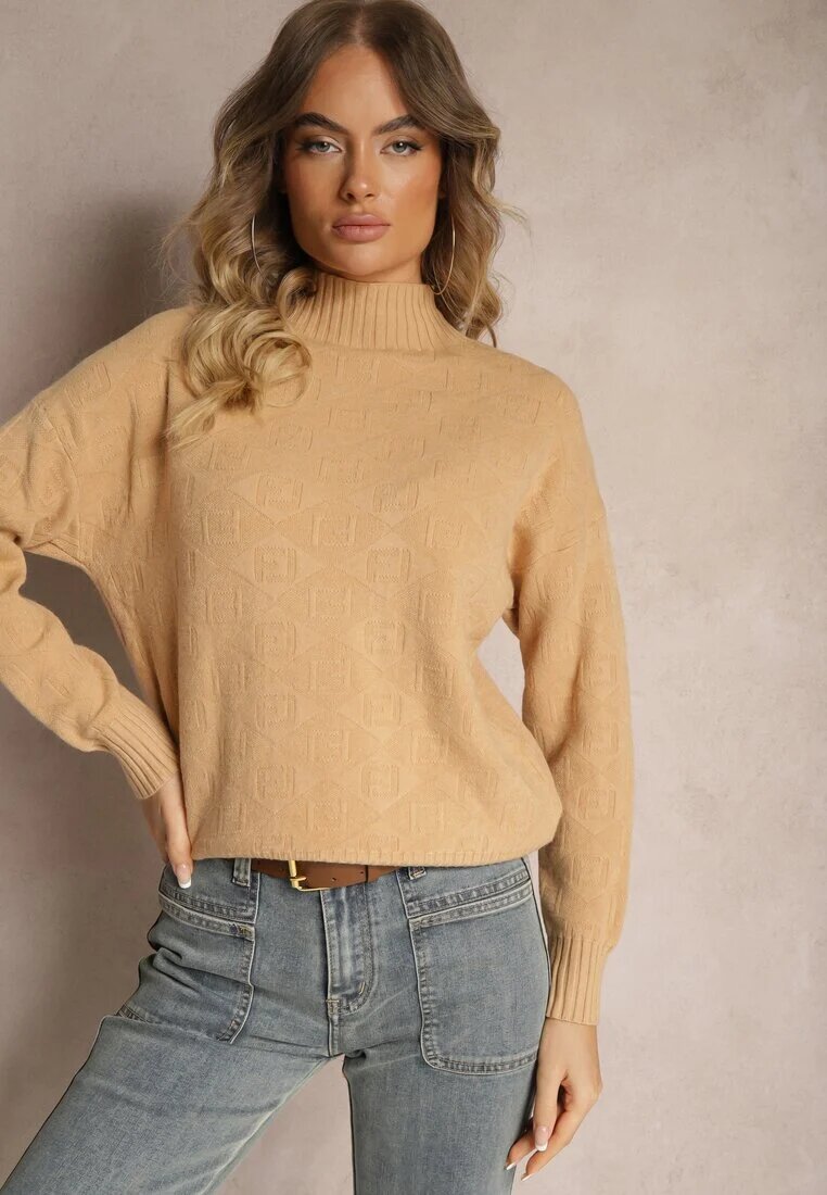 wool fashion Pulover guler înalt Bej cu model în relief și striatii Melovira