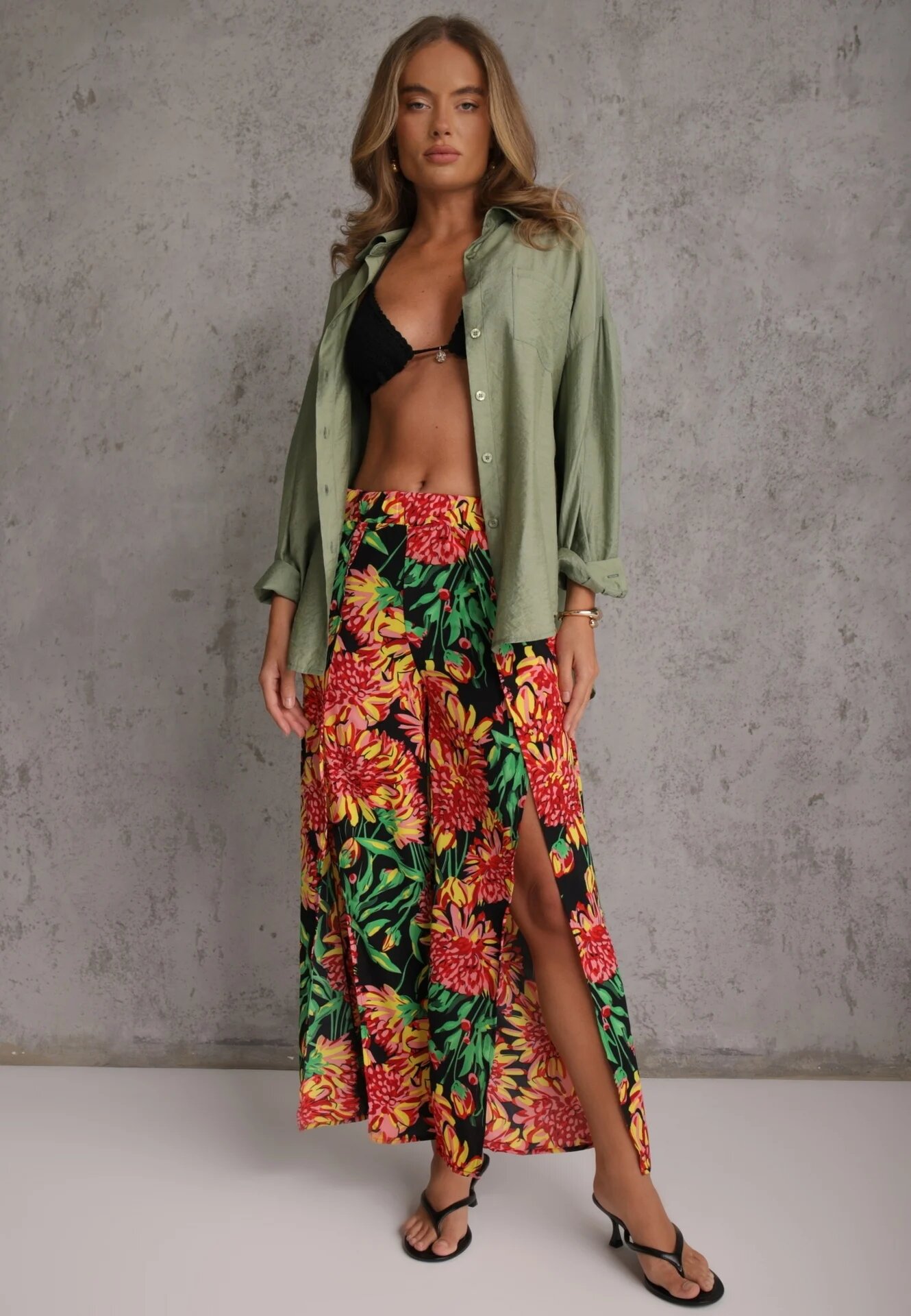 yu & me Pantaloni Casual de vară cu flori decorati cu decupaje Artima Negri