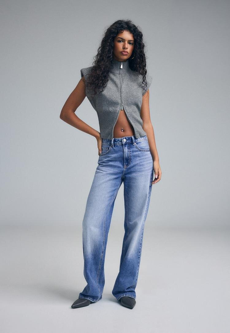 Stradivarius Blugi D92 Drepți Largi Efect Prespălat Denim Albastru Mediu Deschis 42