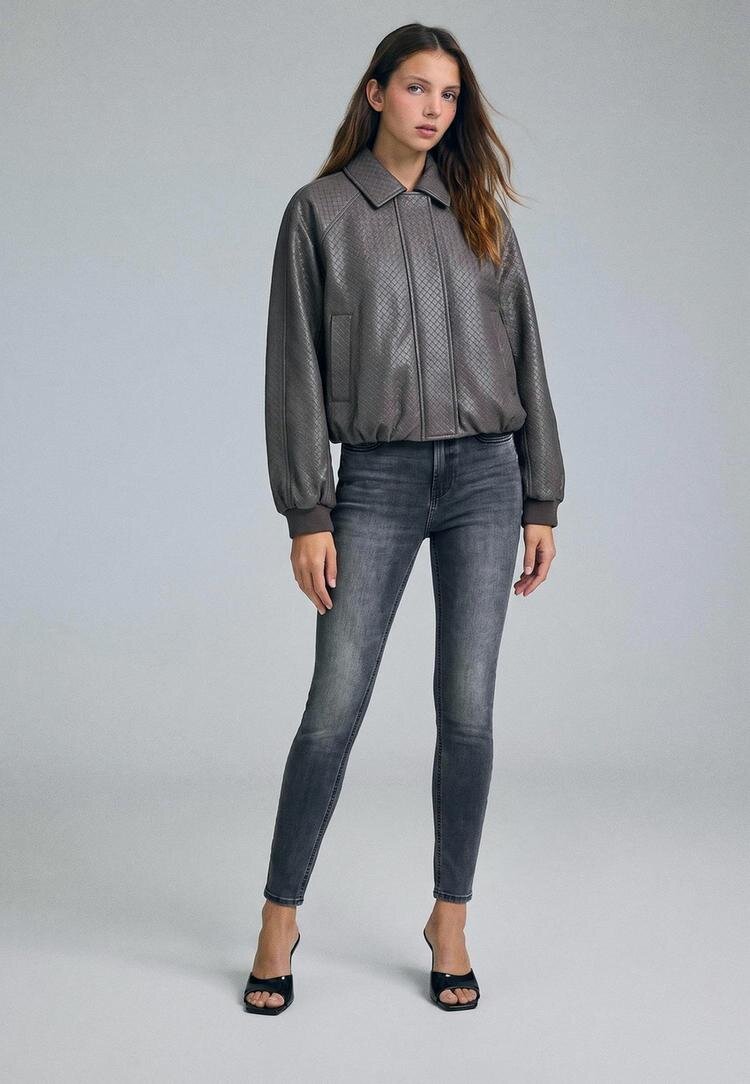 Stradivarius D07 Blugi Skinny Visoki Struk Efect Prespălat Negru Denim 42