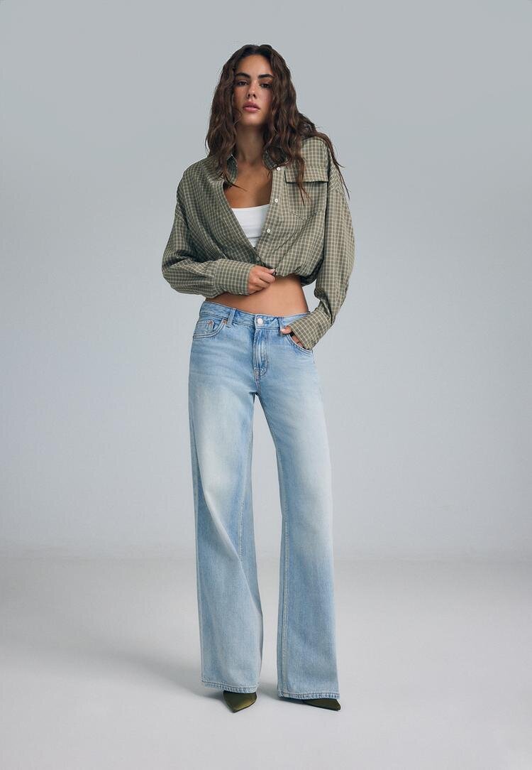 Stradivarius D91 Blugi Largi Cu Talie Joasă Efect Prespălat Denim Albastru Mediu Deschis 42