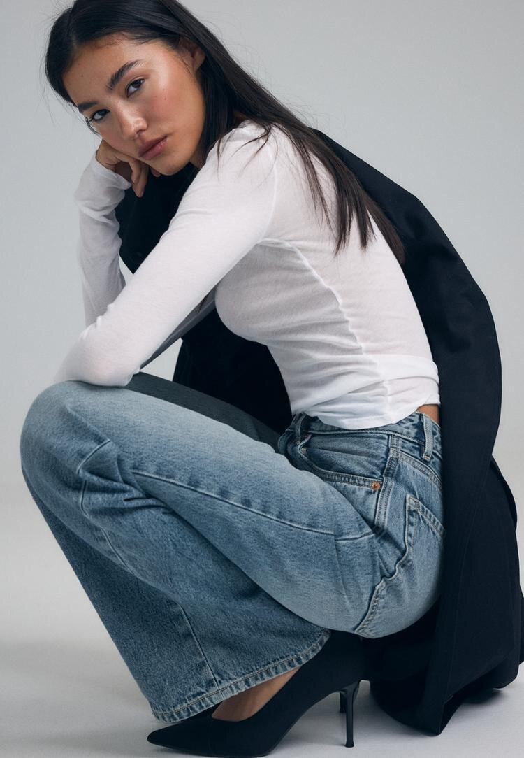 Stradivarius D92 Blugi Straight Wide Cu Rupturi Albastru Foarte Închis/Decolorat 42