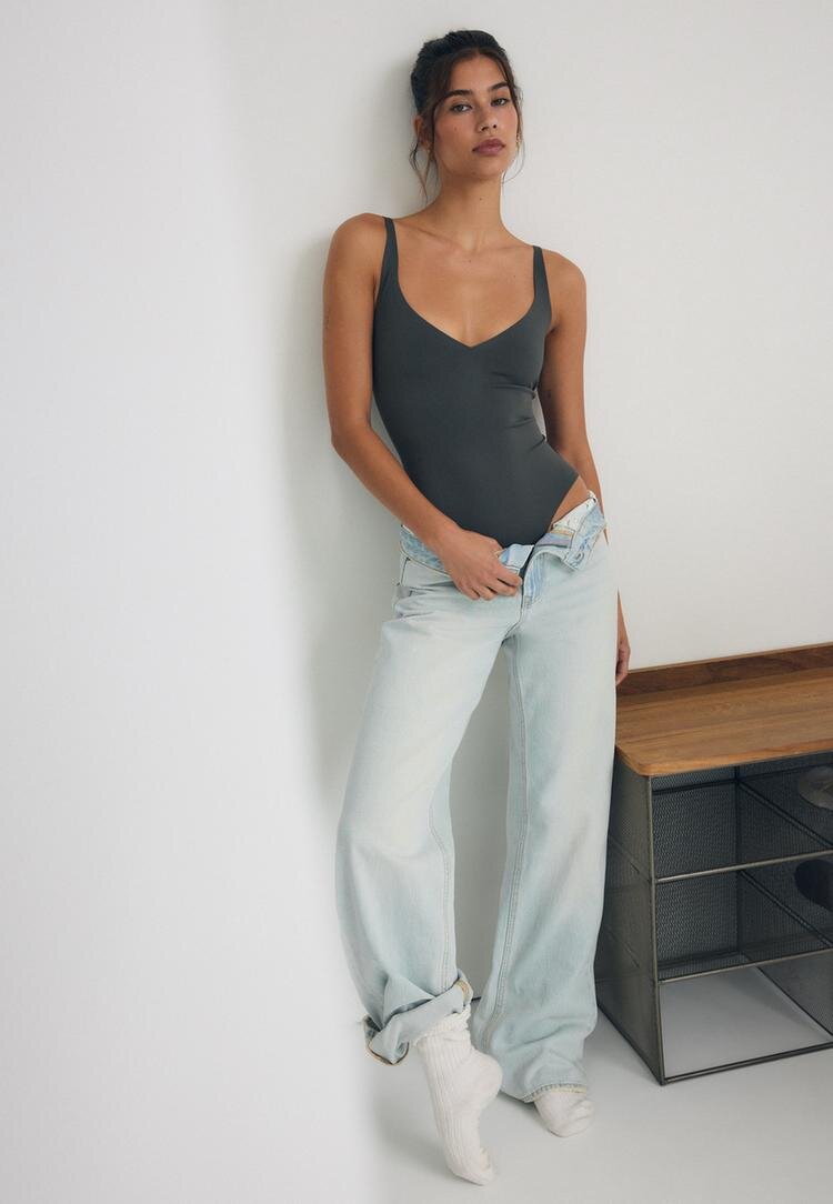 Stradivarius D92 Blugi Straight Wide Cu Rupturi Efect Prespălat Denim Albastru Deschis 40