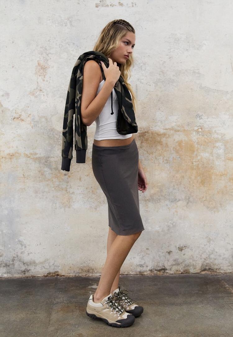Stradivarius Fustă Midi Din Tul Gri Închis L