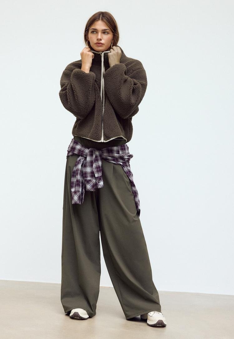 Stradivarius Jogger Light Tech Cu Talie Elastică Albastru Marin Xs