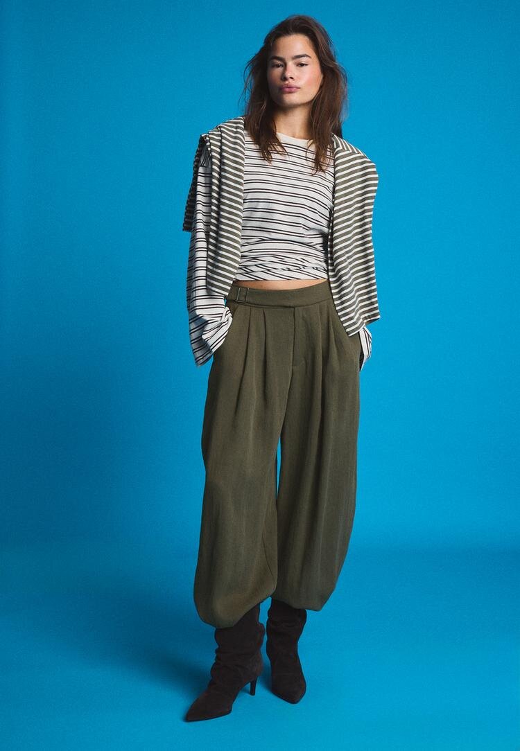 Stradivarius Pantaloni Bufant Cu Cataramă Verde Închis 32
