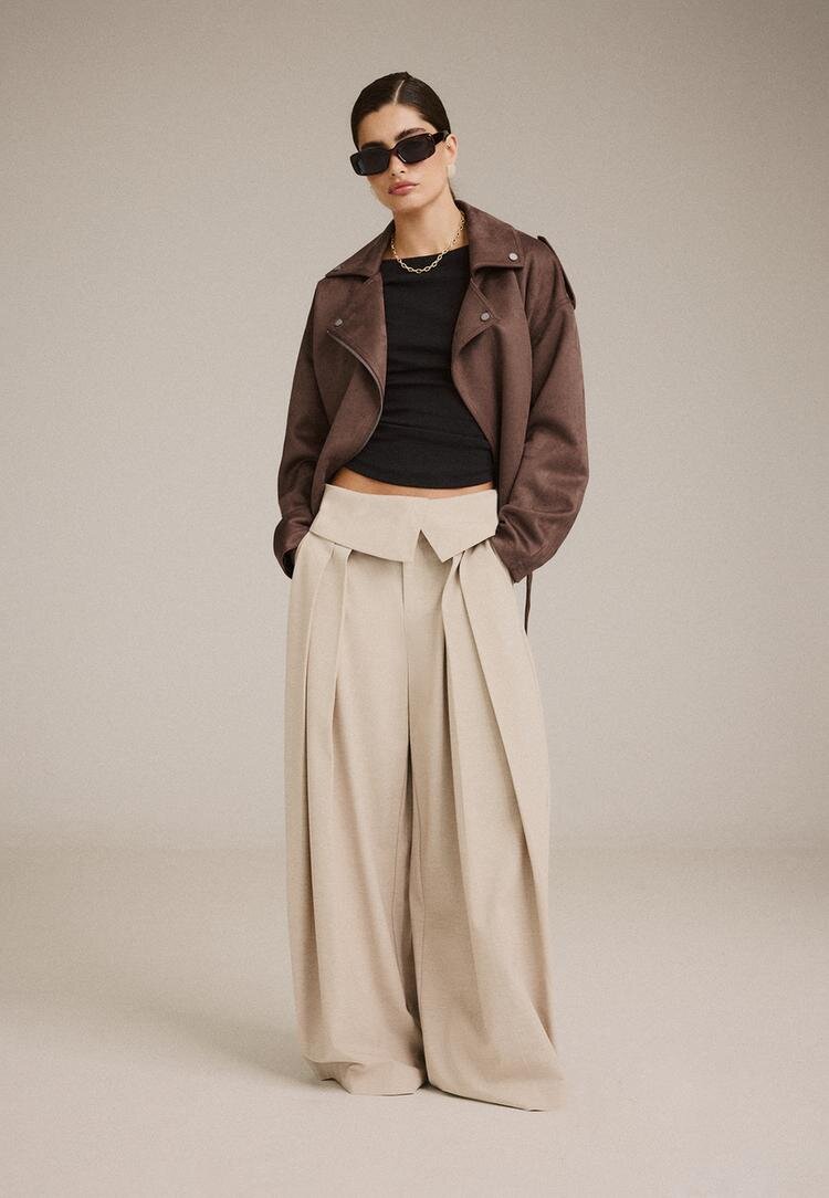 Stradivarius Pantaloni Eleganți Cu Talie Răsfrântă Bej 40