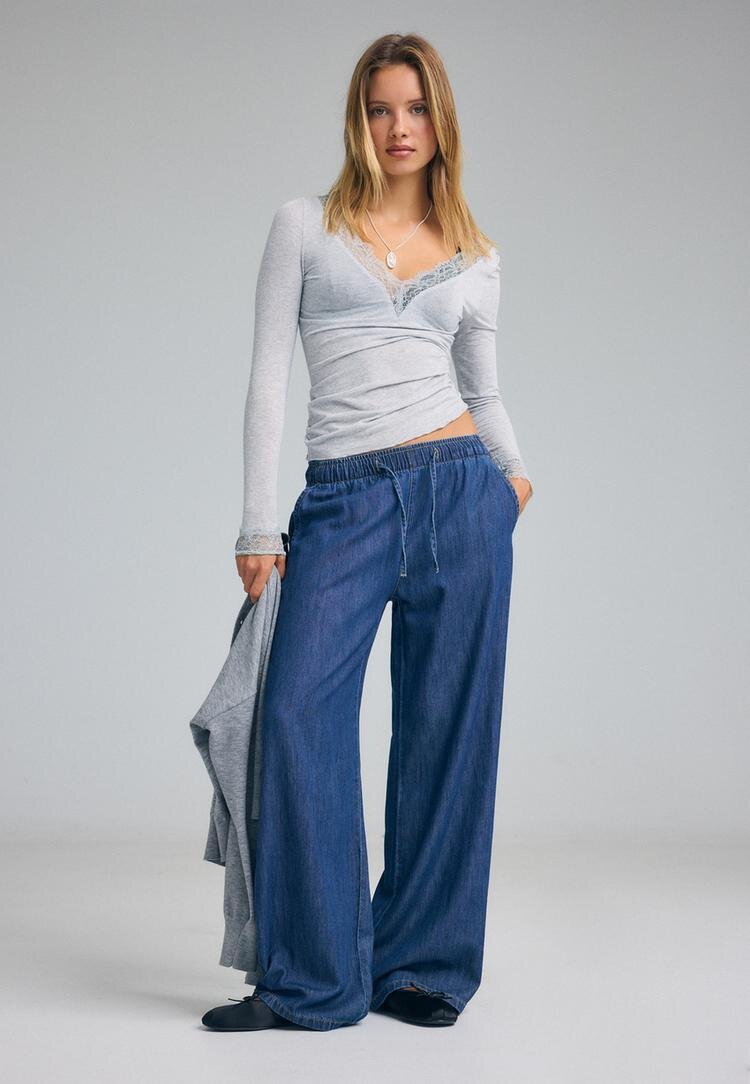 Stradivarius Pantaloni Fluizi Din Denim Cu Șnur Efect Prespălat Denim Descleiat Xs
