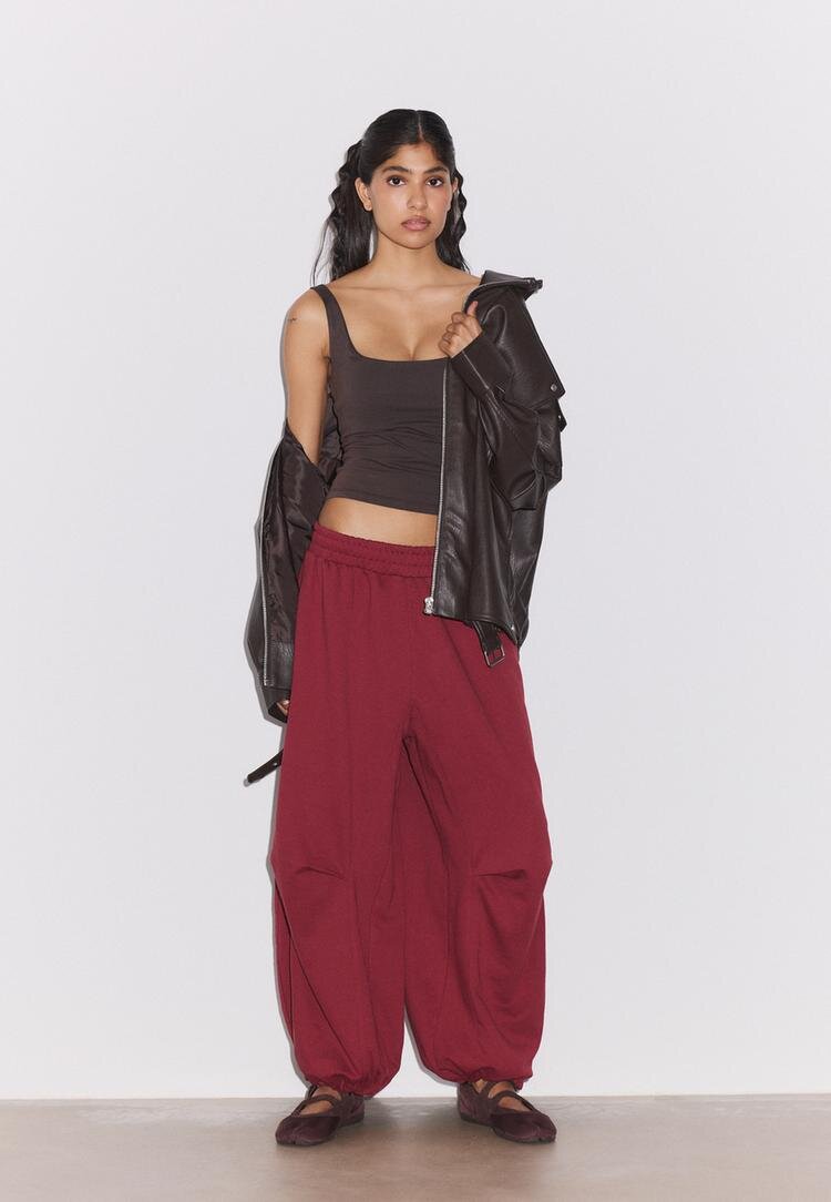 Stradivarius Pantaloni Jogger Balloon Fit Cu Stoppers Roșu Închis Xs