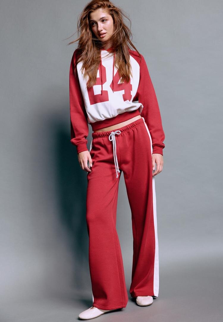Stradivarius Pantaloni Jogger Drepți Cu Bandă Laterală Roșu Xs