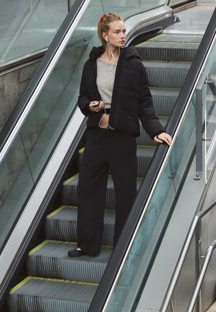 Stradivarius Pantaloni Jogger Largi Cu Nervură Și Textură Moale Negru Xl