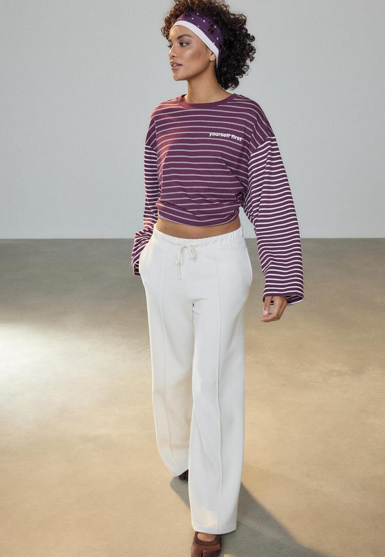 Stradivarius Pantaloni Jogger Largi Cu Nervuri Și Textură Fină Vanilie M