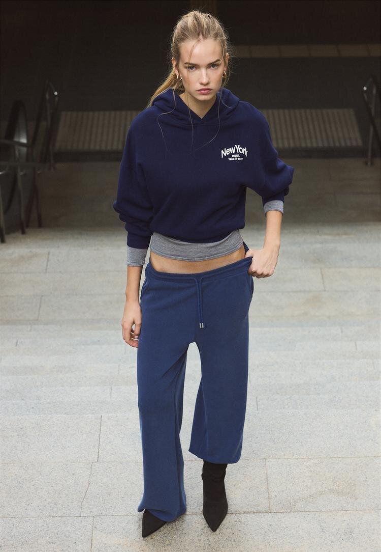 Stradivarius Pantaloni Jogger Palazzo Fini La Atingere Albastru Închis S