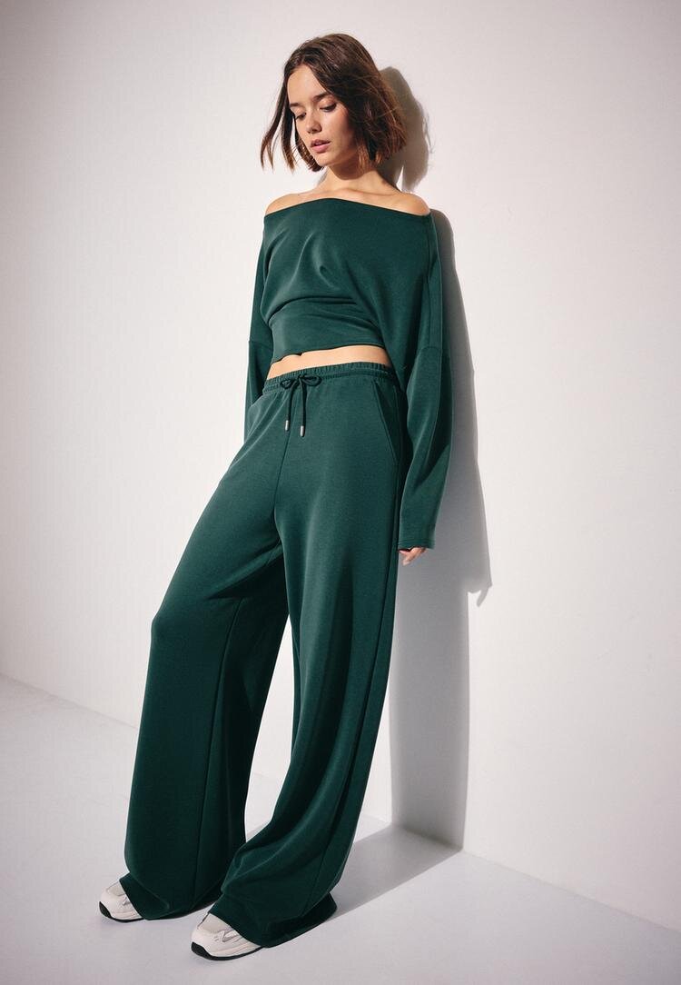 Stradivarius Pantaloni Jogger Palazzo Fini La Atingere Kaki S