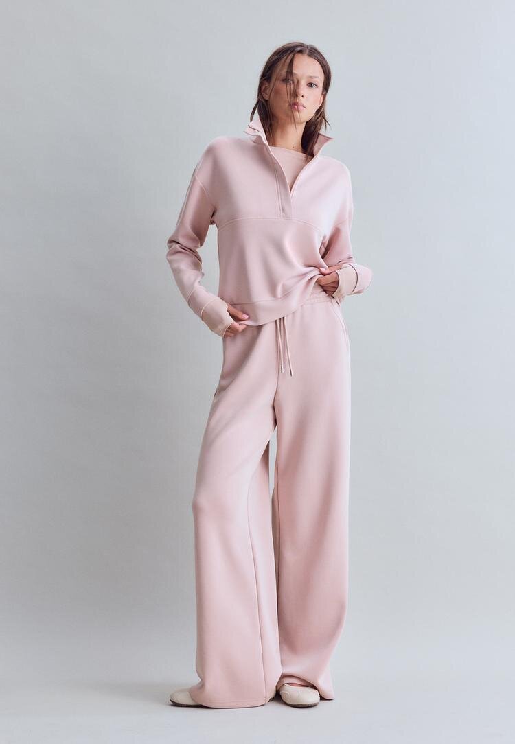 Stradivarius Pantaloni Jogger Palazzo Plăcuți La Atingere Roz Pastel M