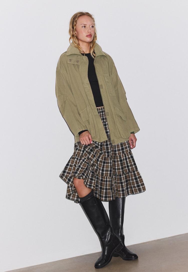 Stradivarius Parka Oversize Cu Buzunare Kaki M