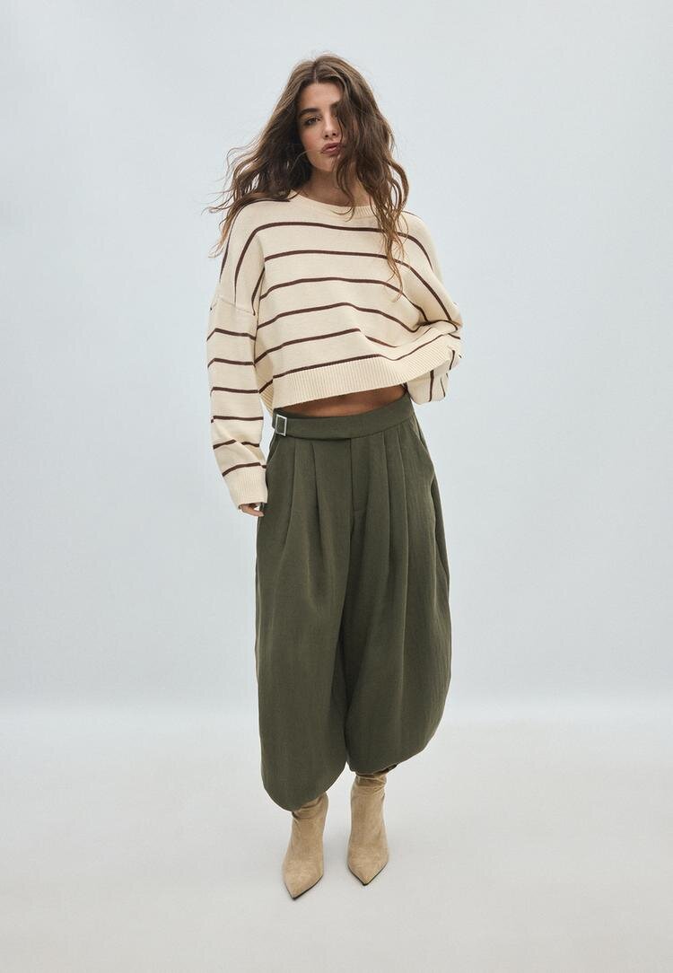 Stradivarius Pulover Scurt Din Tricot Cu Dungi Vanilie Xs