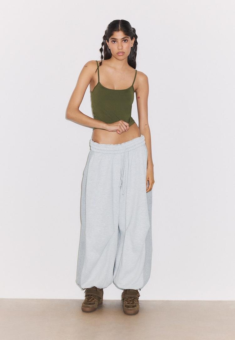 Stradivarius Top Cu Bretele Din Poliamidă Kaki L